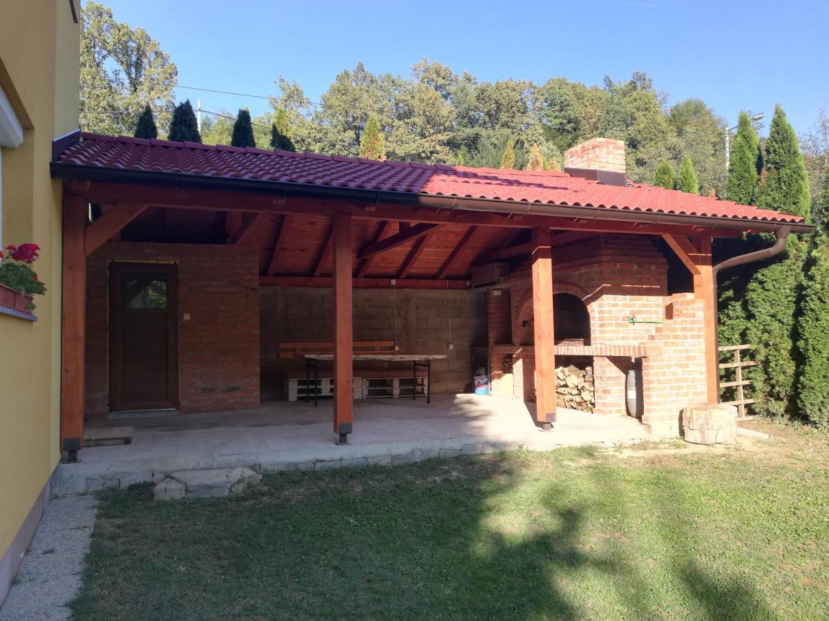 Holiday Homer Kuca Na Obali Vrbasa Μπάνια Λούκα Εξωτερικό φωτογραφία